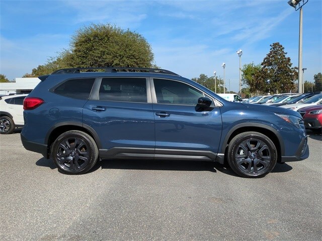 2024 Subaru Ascent Onyx Edition photo 2