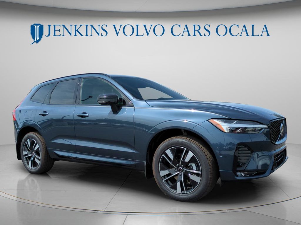 2026 Volvo XC60 B5 Plus Dark AWD's photo