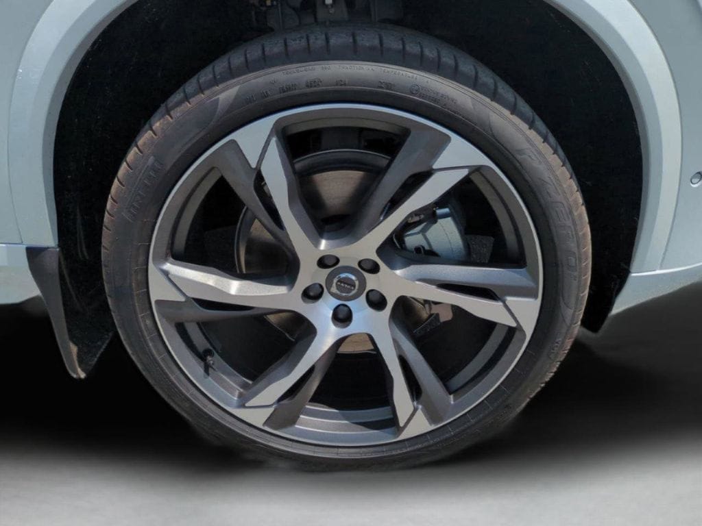 2026 Volvo XC90 Ultra - Photo 28