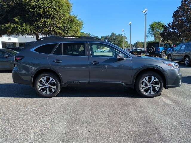 2021 Subaru Outback Limited XT photo 3