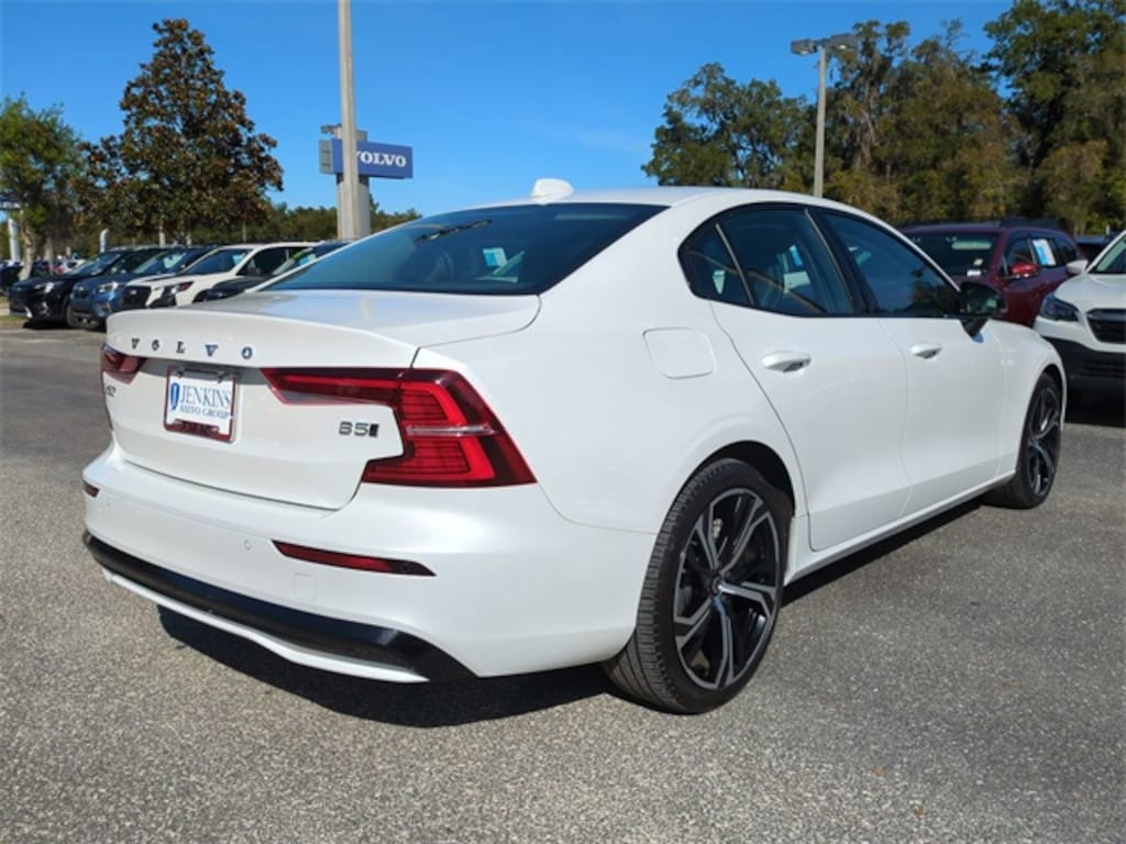 Certified 2024 Volvo S60 B5 Core Dark Theme Sedan