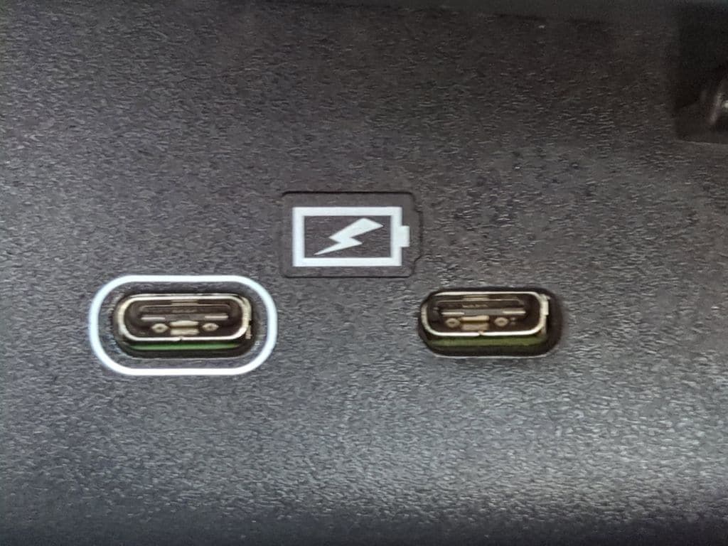 2023 Volvo XC40 Plus - Photo 19