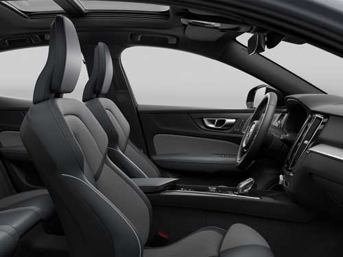 2024 Volvo S60 interior
