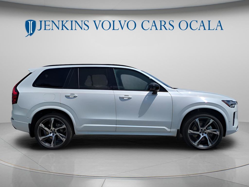 2026 Volvo XC90 Ultra - Photo 3