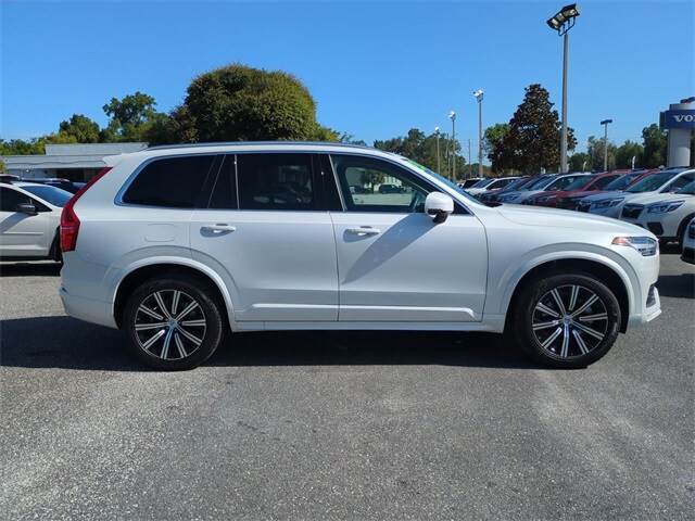 2023 Volvo XC90 B5 Core photo 3
