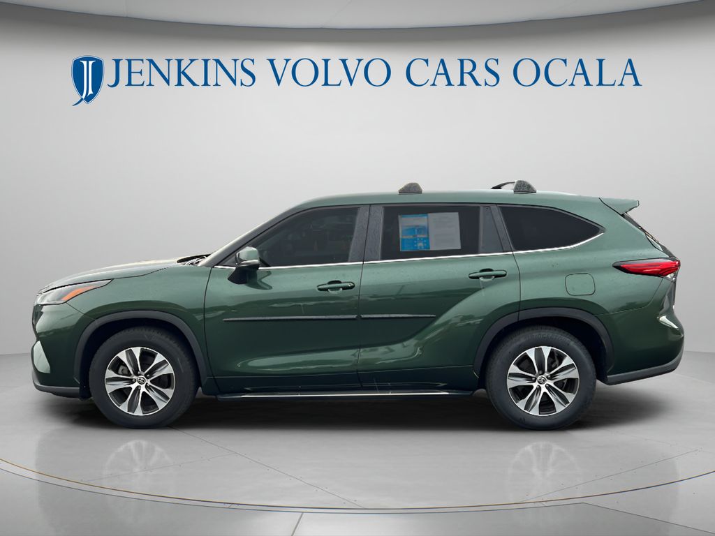 2023 Toyota Highlander XLE - Photo 6