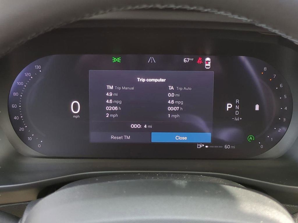 2026 Volvo XC40 Plus - Photo 24