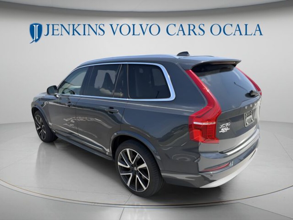 Used 2022 Volvo XC90 T6 Momentum SUV