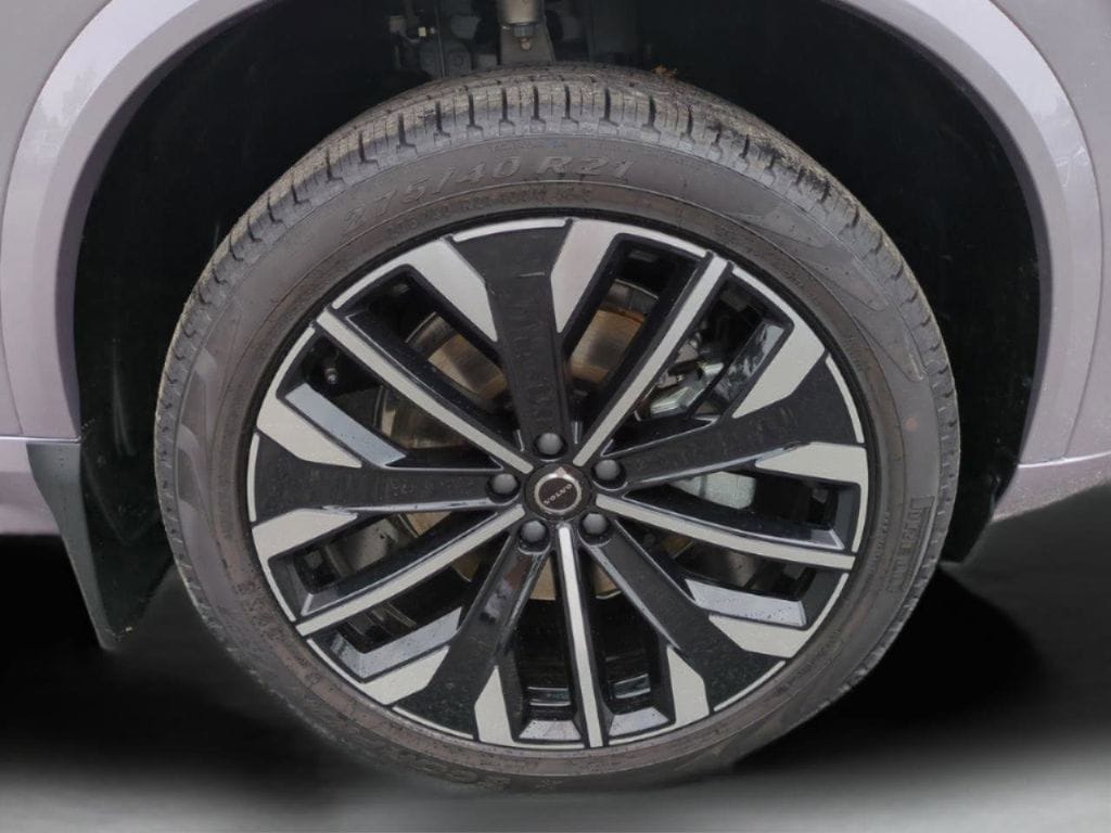 2026 Volvo XC90 Plus - Photo 28