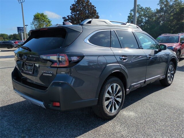2024 Subaru Outback Touring photo 4