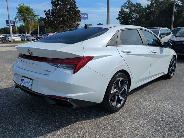 2021 Hyundai Elantra Limited photo 4