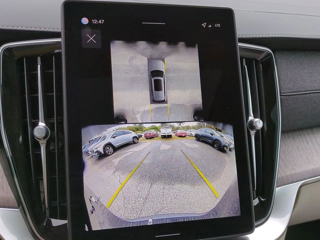 2026 Volvo XC90 Ultra - Photo 18