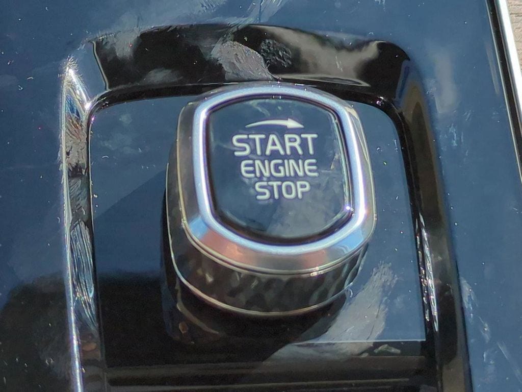 2026 Volvo XC90 Plus - Photo 10