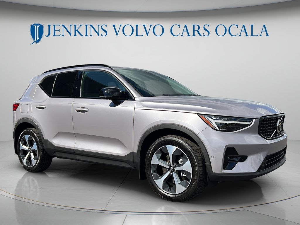 New 2026 Volvo XC40 B5 Plus SUV
