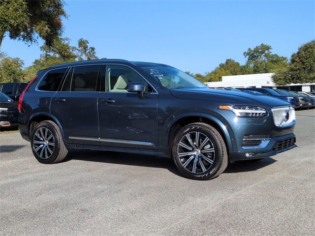 2025 Volvo XC90 Plus photo 2