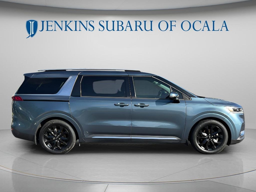 Used 2023 Kia Carnival SX Prestige Minivan/Van