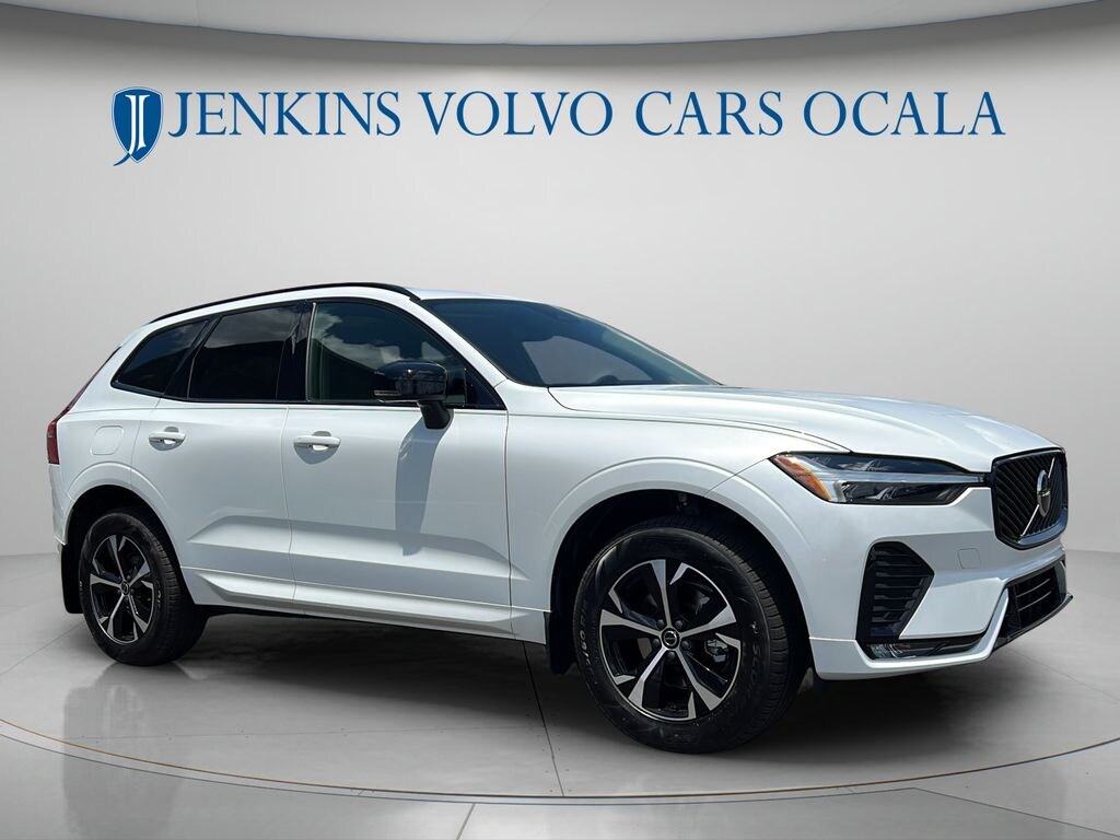 New 2026 Volvo XC60 B5 Core SUV