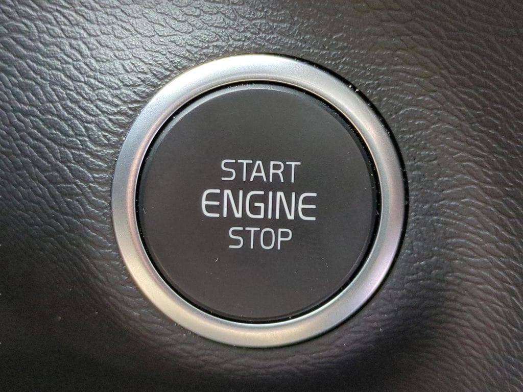2024 Volvo XC40 Core - Photo 25