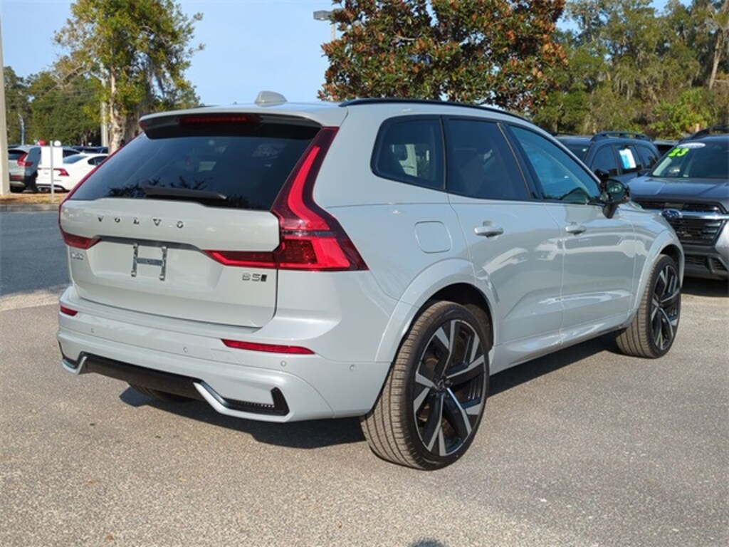 New 2026 Volvo XC60 B5 Ultra SUV