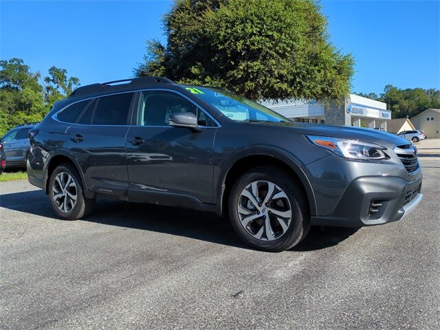 2021 Subaru Outback Limited XT photo 2