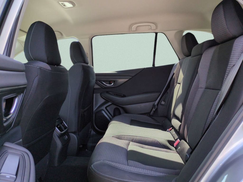 2025 Subaru Outback Premium - Photo 10