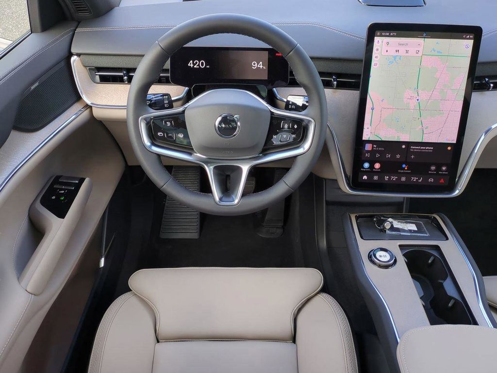 2025 Volvo EX90 Ultra - Photo 14
