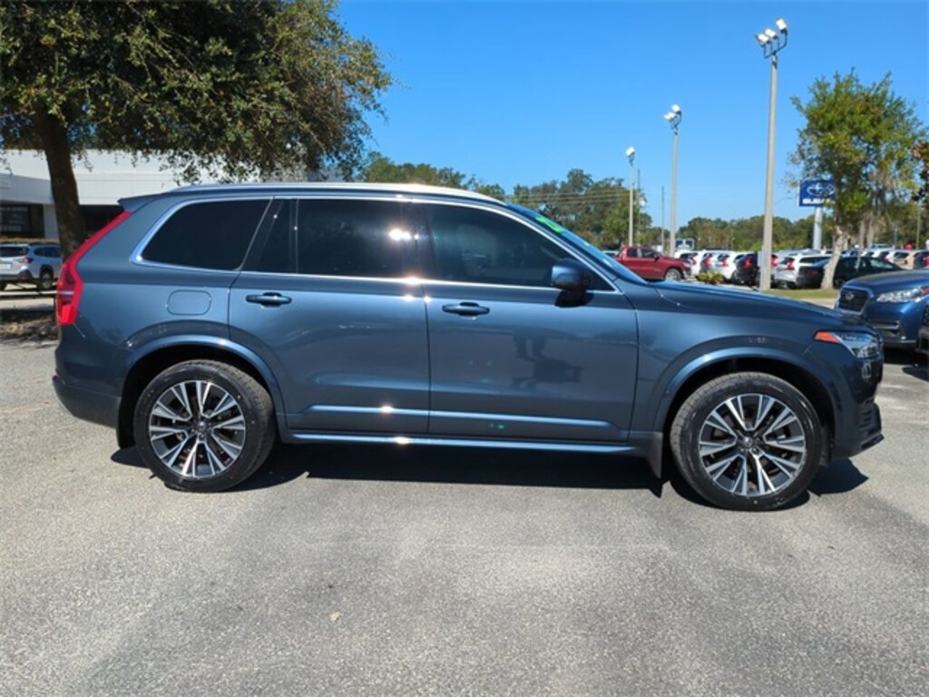 Used 2022 Volvo XC90 T5 Momentum SUV