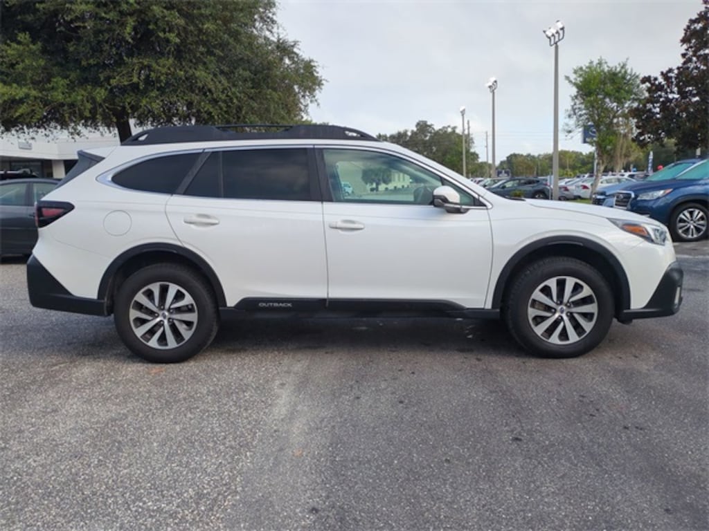 Used 2021 Subaru Outback Premium SUV