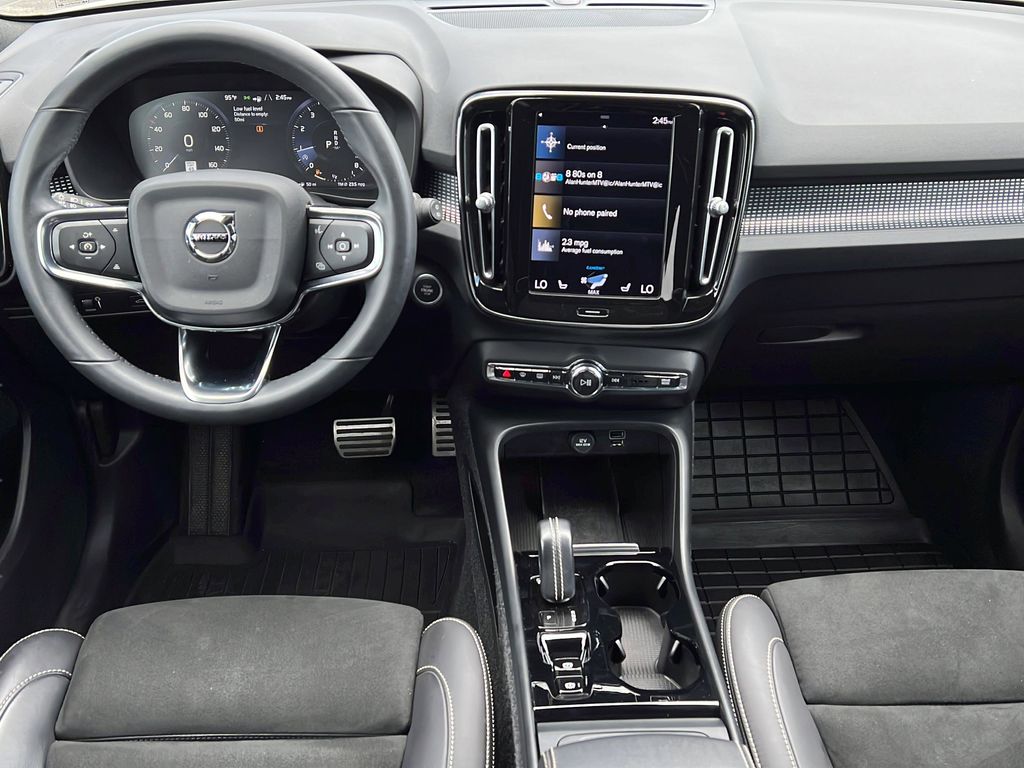 2022 Volvo XC40 R-Design - Photo 14
