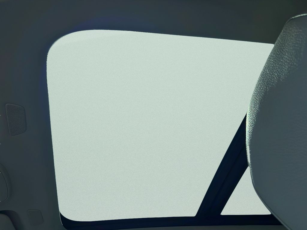 2023 Volvo XC60 Plus - Photo 15