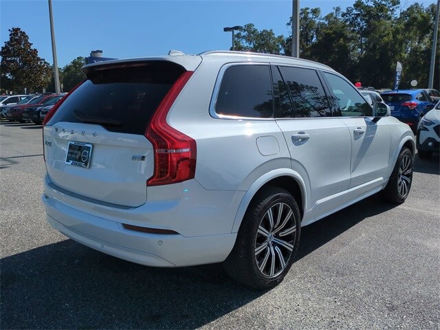 2023 Volvo XC90 B5 Core photo 4