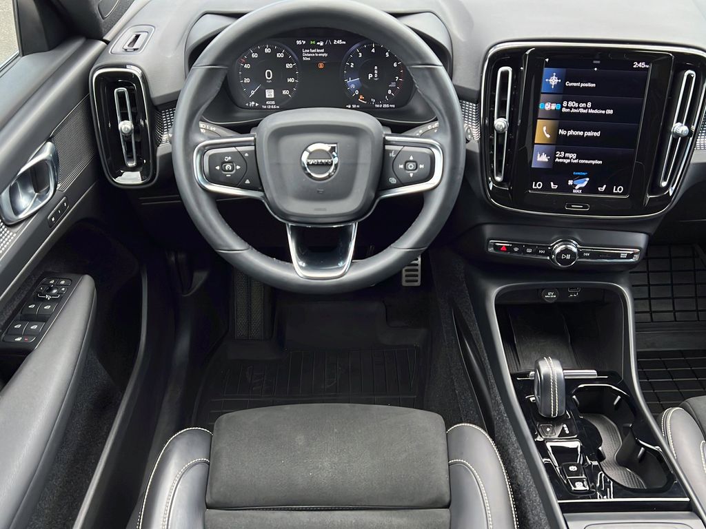 2022 Volvo XC40 R-Design - Photo 15