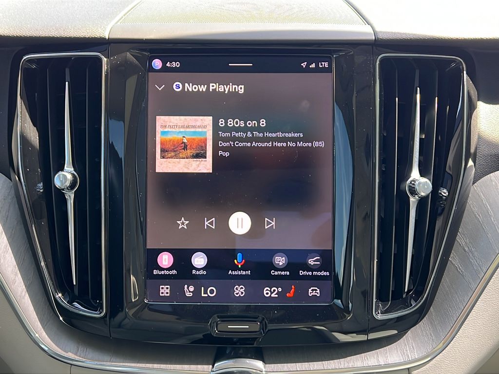 2023 Volvo XC60 Plus - Photo 13