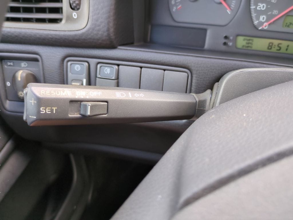 1999 Volvo V70 Base - Photo 18