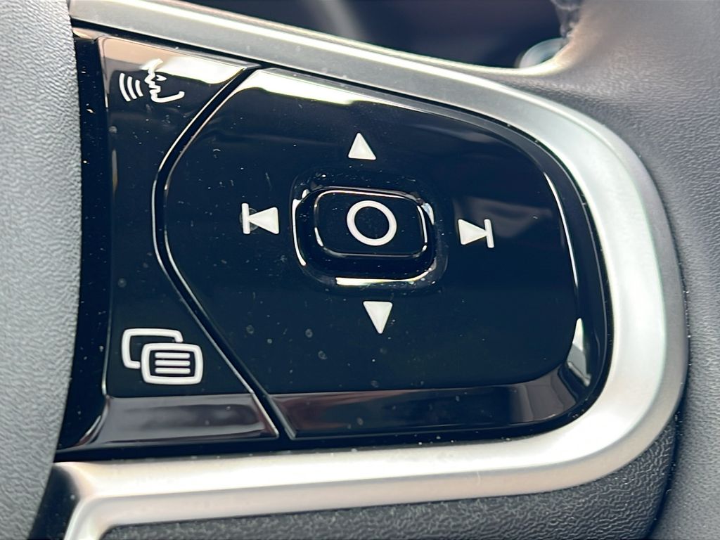 2026 Volvo XC60 Core - Photo 26