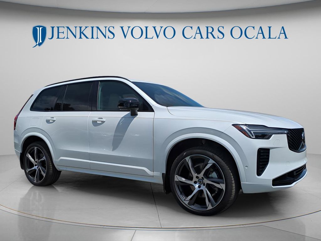 2026 Volvo XC90 Ultra - Photo 9