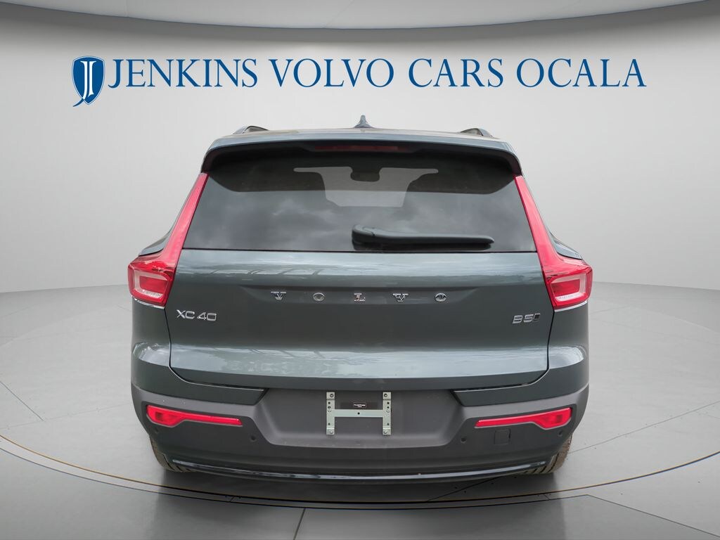 New 2026 Volvo XC40 B5 Plus SUV