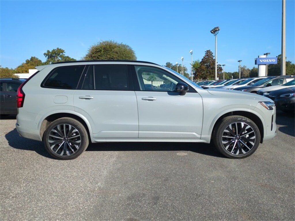 New 2026 Volvo XC90 B6 Ultra Dark Theme 6-Seater SUV