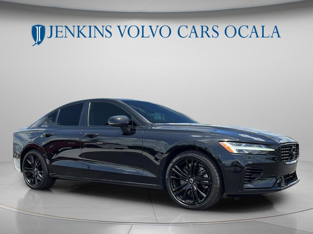 2022 Volvo S60 T8 Recharge Blk Ed R-Design Ex Range AWD's photo