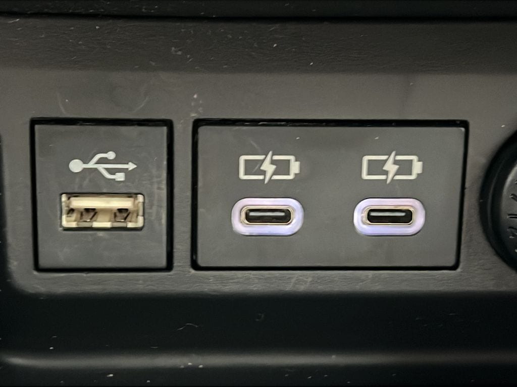 2023 Toyota Highlander XLE - Photo 18