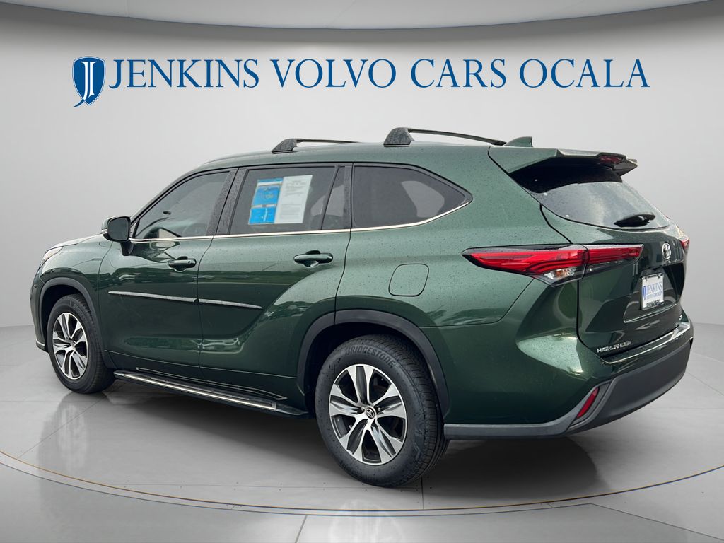 2023 Toyota Highlander XLE - Photo 5