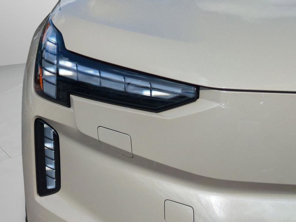 2025 Volvo EX90 Ultra - Photo 10