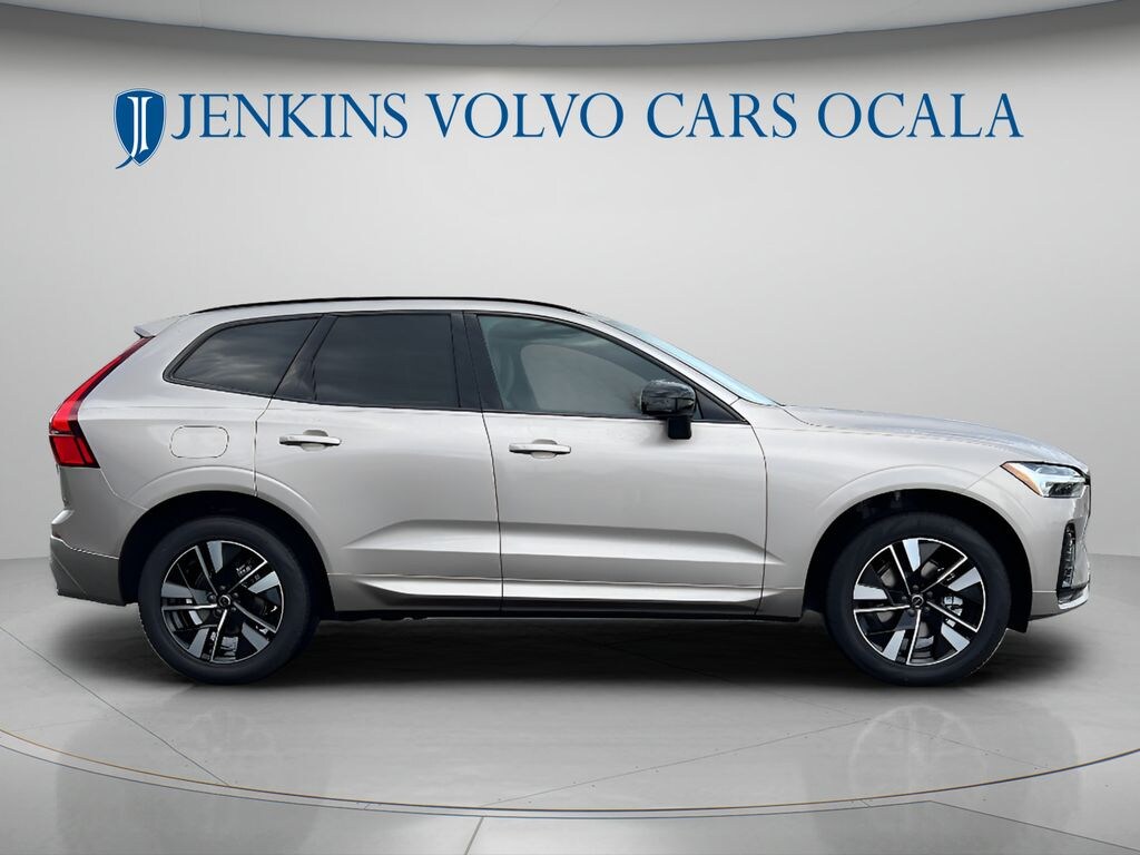 New 2026 Volvo XC60 B5 Core SUV