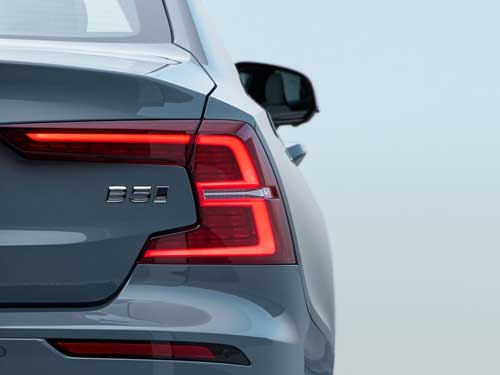 2024 Volvo S60 exterior