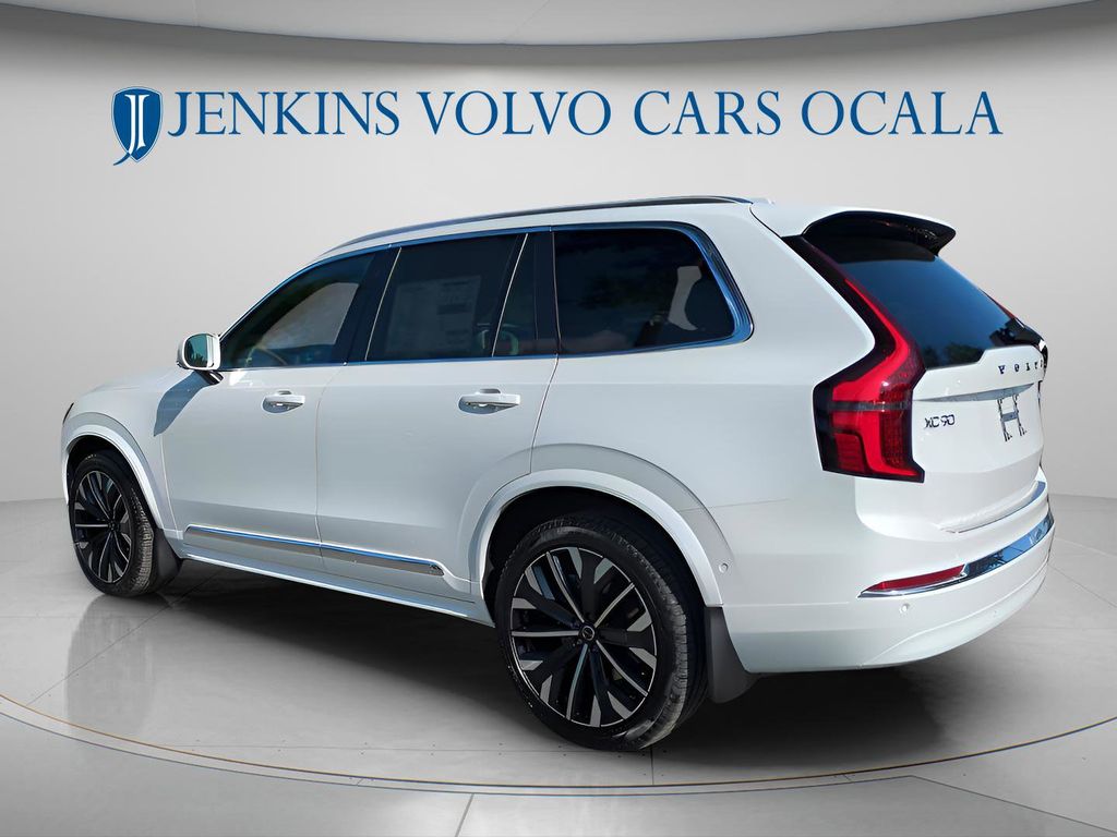 2026 Volvo XC90 Plus - Photo 6