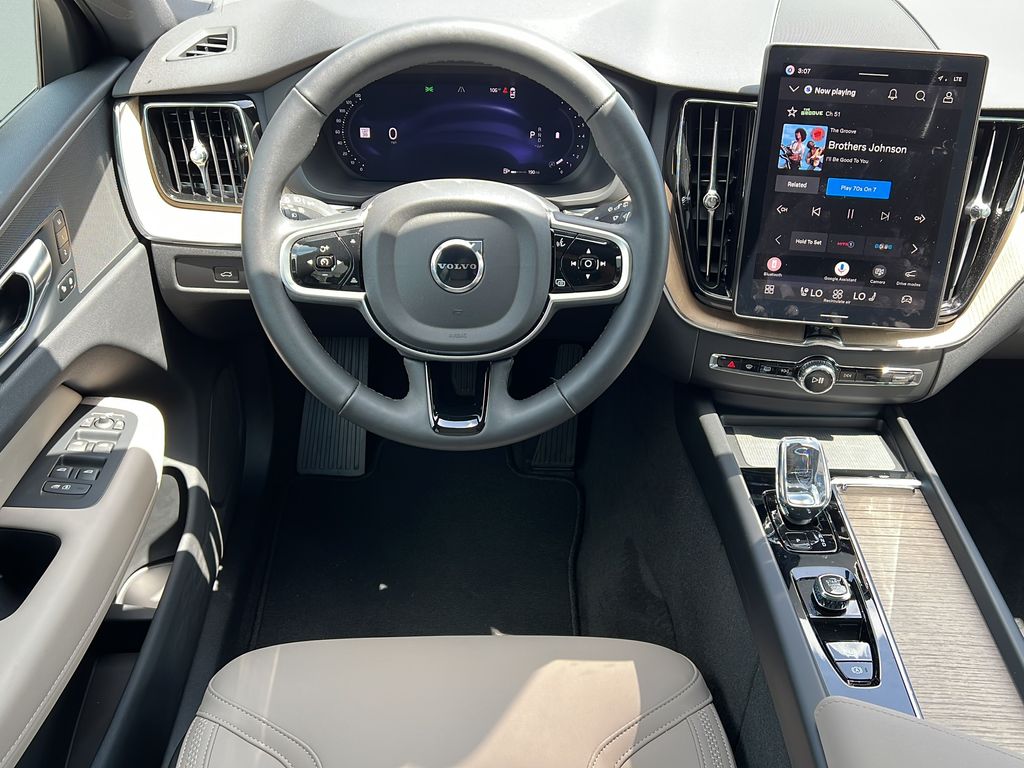 2026 Volvo XC60 Core - Photo 15