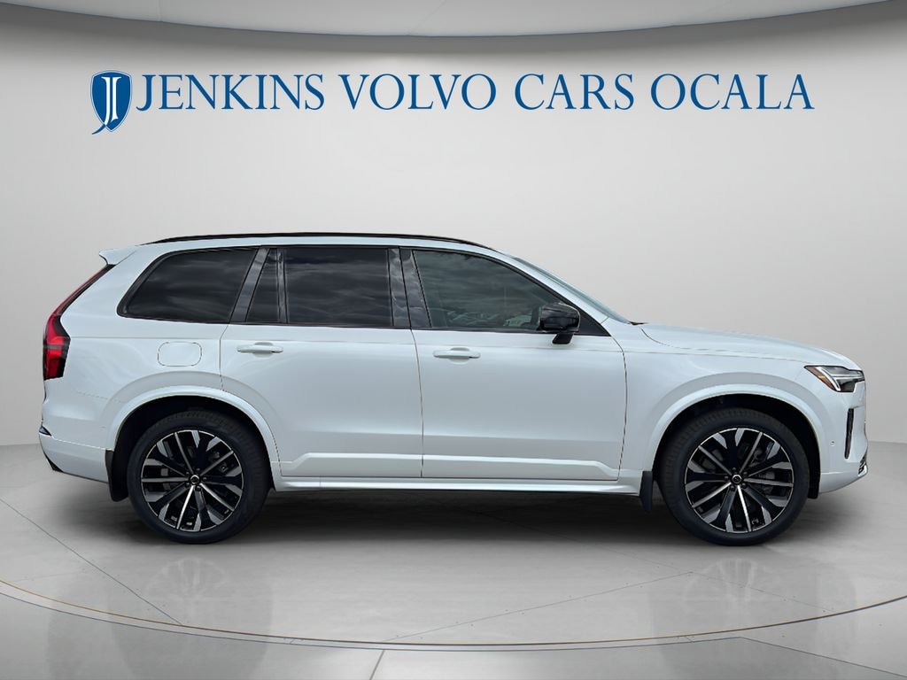 New 2026 Volvo XC90 plug-in hybrid T8 Ultra Dark Theme 7-Seater SUV