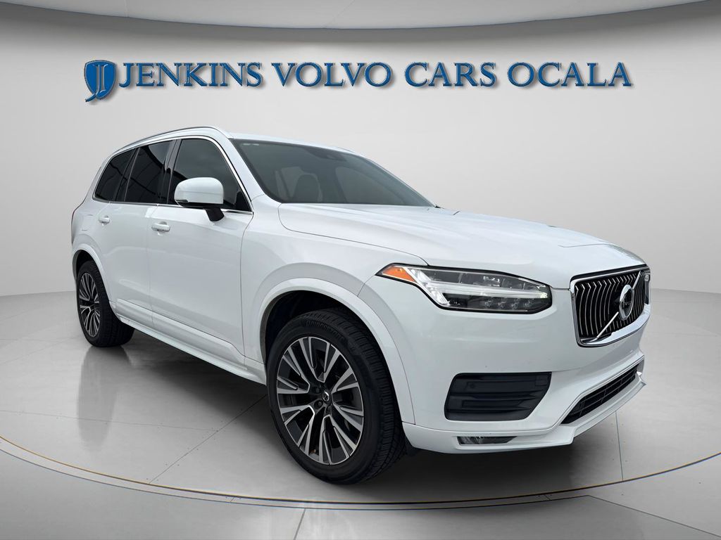 2020 Volvo XC90 T6 Momentum AWD's photo