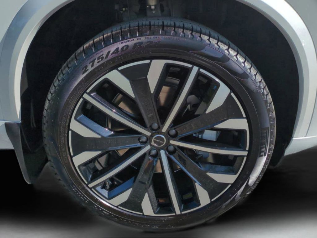 2026 Volvo XC90 Plus - Photo 28