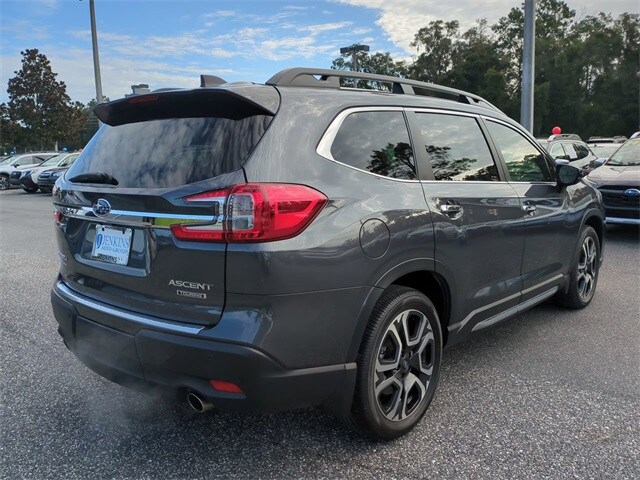 2024 Subaru Ascent Touring photo 4